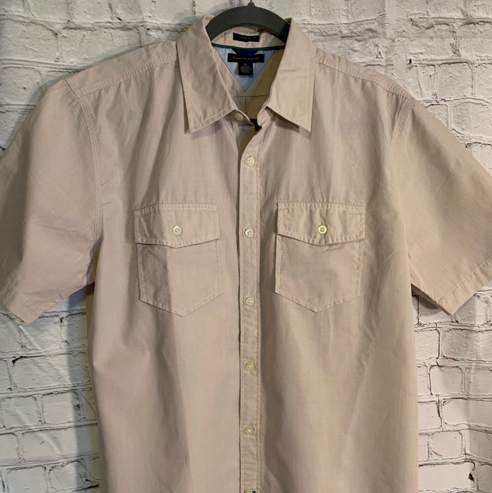 Tommy Hilfiger Button Down - Picture 1 of 4